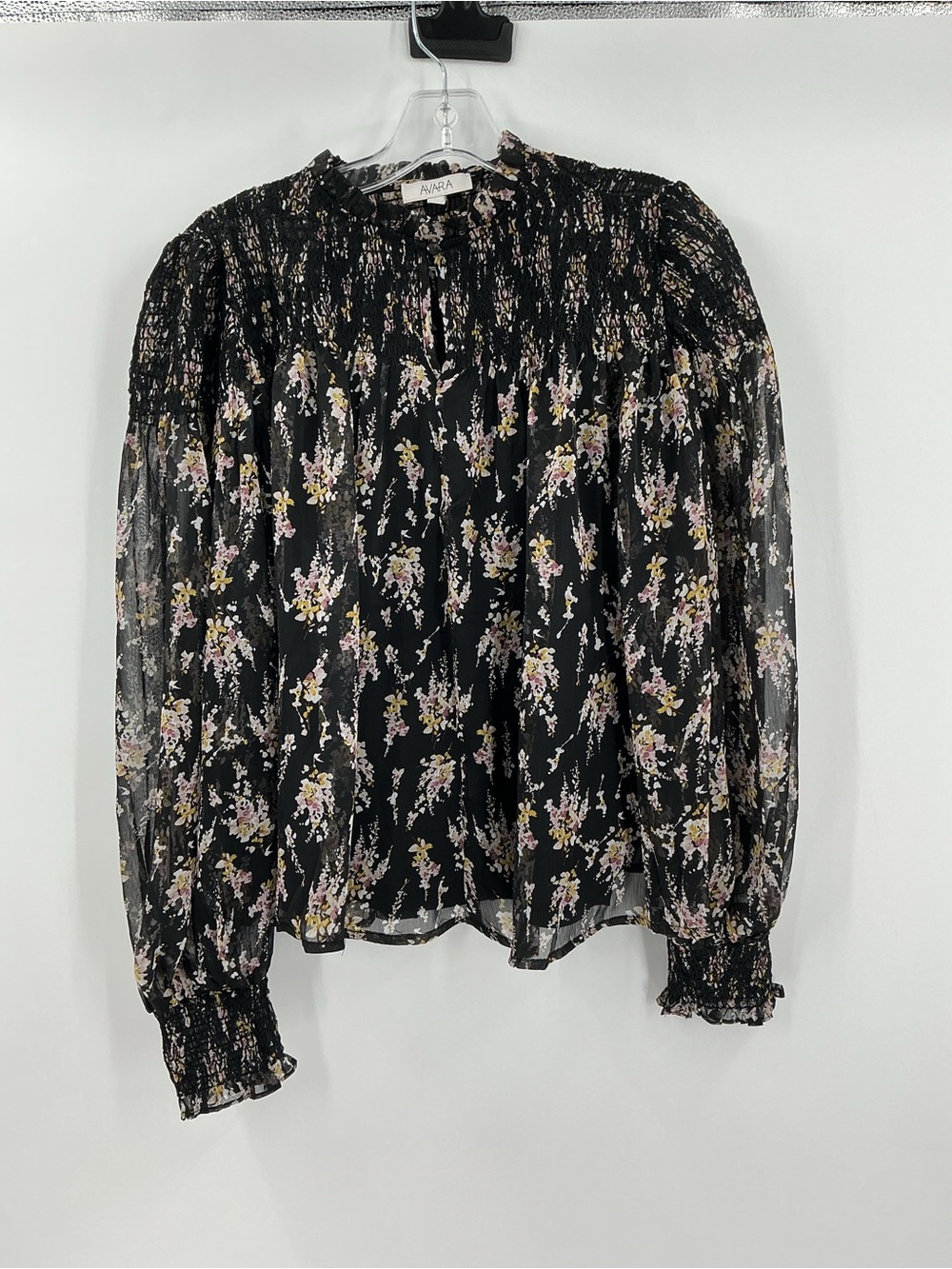 Avara floral top new medium
